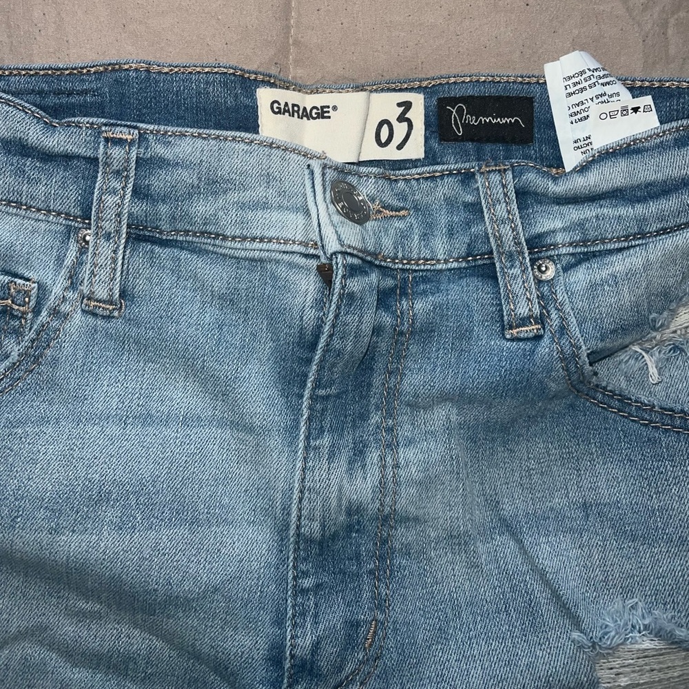 Garage Ripped Jean Shorts - Picture 3 of 3